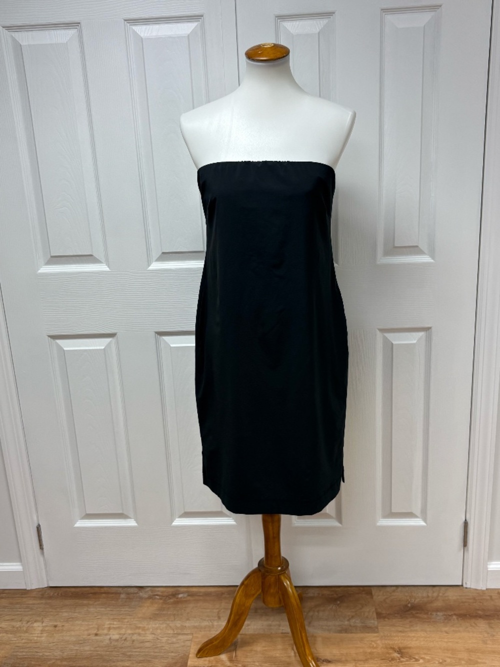 Athleta Black Strapless‎ Black Dress With Pockets - Size 6.